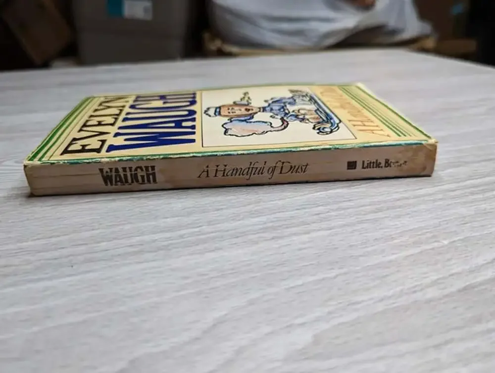 Vintage 1977 Evelyn Waugh A Handful of Dust Paperback Book
